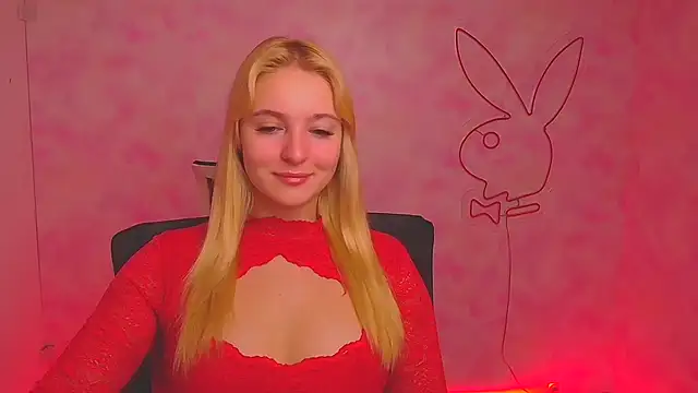 Snapshot of Milka_kiss_ chatting on December 9, 6:55 am Milka kiss online show from December 9, 6:55 am