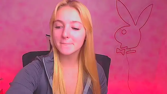 Snapshot of Milka_kiss_ chatting on December 19, 12:23 pm Milka kiss online show from December 19, 12:23 pm