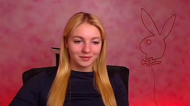 Snapshot of Milka_kiss_ chatting on December 22, 7:00 am Milka kiss online show from December 22, 7:00 am