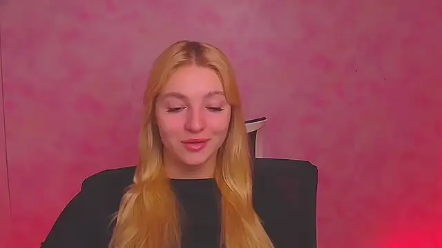 Snapshot of Milka_kiss_ chatting on December 24, 6:55 am Milka kiss online show from December 24, 6:55 am