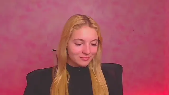 Snapshot of Milka_kiss_ chatting on December 26, 7:03 am Milka kiss online show from December 26, 7:03 am