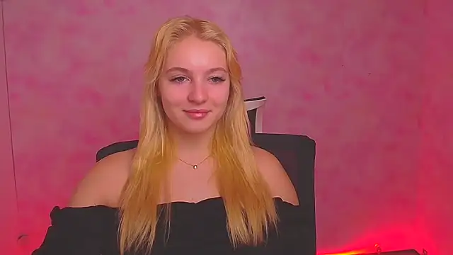 Snapshot of Milka_kiss_ chatting on January 2, 12:35 pm Milka kiss online show from January 2, 12:35 pm