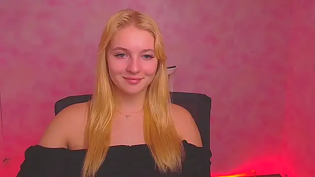 Snapshot of Milka_kiss_ chatting on January 2, 4:02 pm Milka kiss online show from January 2, 4:02 pm