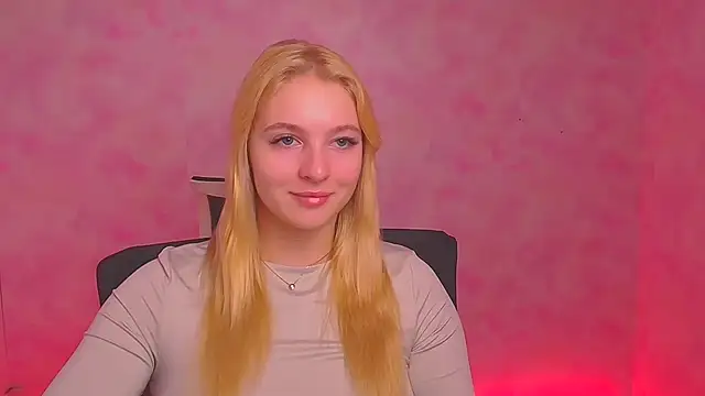 Snapshot of Milka_kiss_ chatting on January 4, 12:27 pm Milka kiss online show from January 4, 12:27 pm