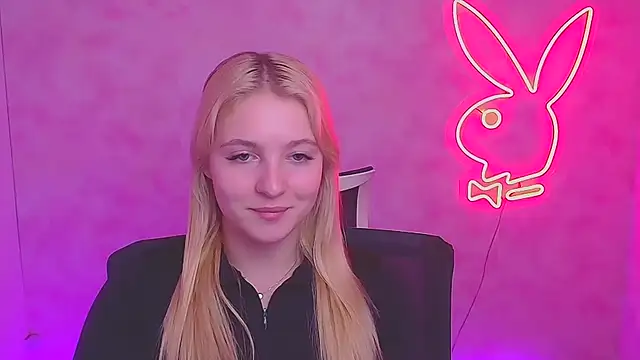 Snapshot of Milka_kiss_ chatting on February 1, 3:50 pm Milka kiss online show from February 1, 3:50 pm