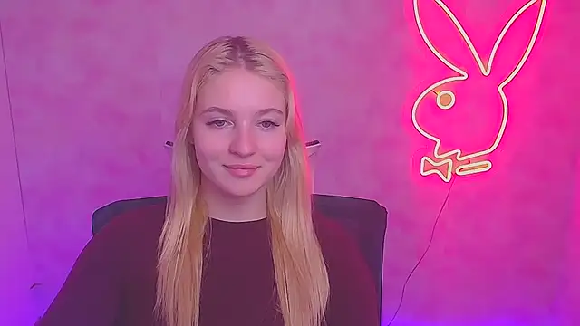 Snapshot of Milka_kiss_ chatting on February 4, 10:21 am Milka kiss online show from February 4, 10:21 am