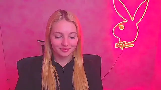 Snapshot of Milka_kiss_ chatting on February 9, 9:58 am Milka kiss online show from February 9, 9:58 am