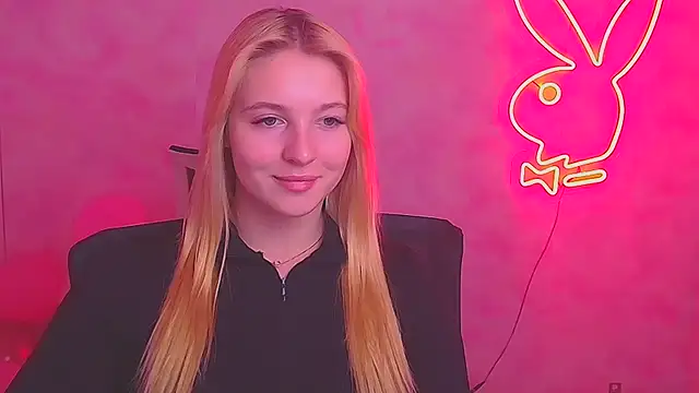 Snapshot of Milka_kiss_ chatting on February 20, 12:36 pm Milka kiss online show from February 20, 12:36 pm