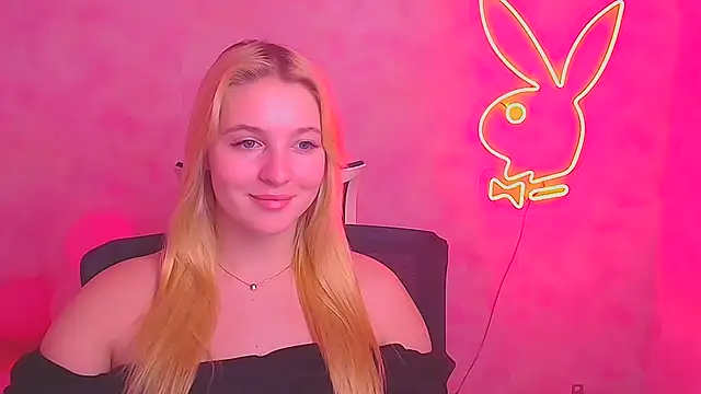 Snapshot of Milka_kiss_ chatting on February 23, 9:44 am Milka kiss online show from February 23, 9:44 am