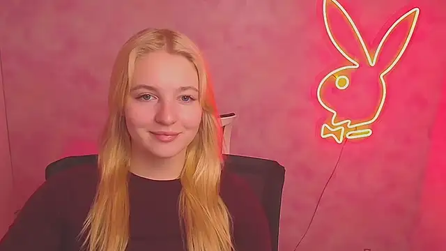 Snapshot of Milka_kiss_ chatting on March 6, 9:58 am Milka kiss online show from March 6, 9:58 am