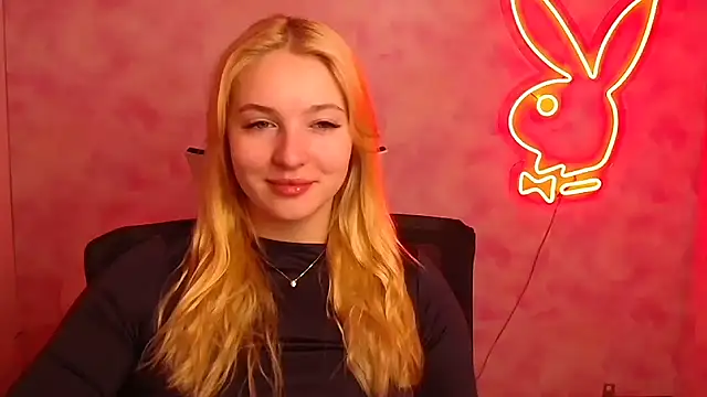 Snapshot of Milka_kiss_ chatting on March 23, 6:58 am Milka kiss online show from March 23, 6:58 am