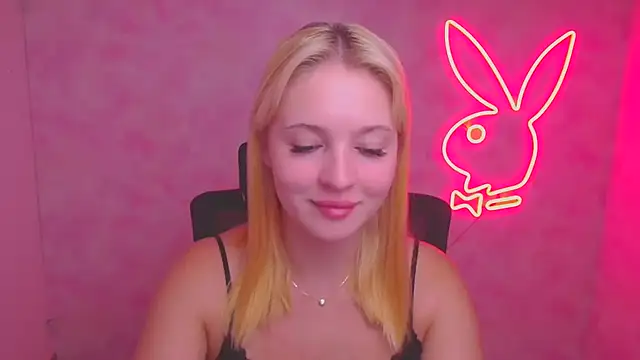 Snapshot of Milka_kiss_ chatting on September 11, 11:21 am Milka kiss online show from September 11, 11:21 am