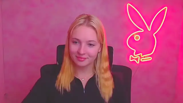 Snapshot of Milka_kiss_ chatting on September 29, 11:48 am Milka kiss online show from September 29, 11:48 am