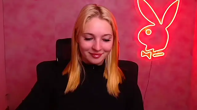 Snapshot of Milka_kiss_ chatting on October 4, 11:41 am Milka kiss online show from October 4, 11:41 am