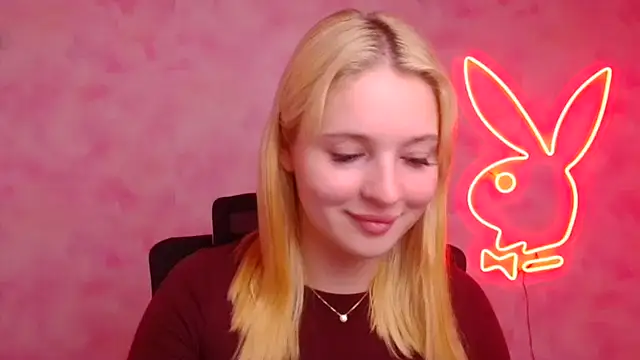 Snapshot of Milka_kiss_ chatting on October 21, 12:28 pm Milka kiss online show from October 21, 12:28 pm