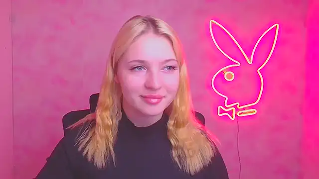 Snapshot of Milka_kiss_ chatting on November 1, 12:29 pm Milka kiss online show from November 1, 12:29 pm