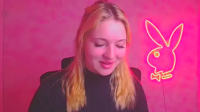 Snapshot of Milka_kiss_ chatting on November 18, 6:51 am Milka kiss online show from November 18, 6:51 am