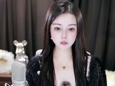 Qiaoqiao  online show from January 7, 7:20 am