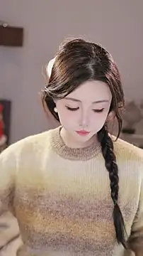 Qiaoqiao  online show from December 19, 4:25 pm