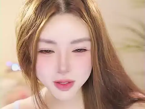 Qiaoqiao  online show from August 3, 4:00 pm