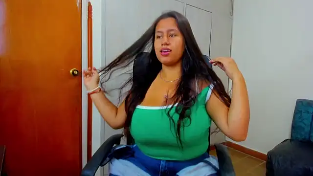 liza angelis online show from November 28, 8:44 pm