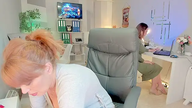 Butterflyblue dream online show from March 11, 2:40 pm