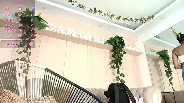 flavia cruz online show from October 9, 7:34 pm