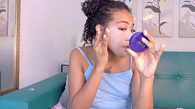 flavia cruz online show from February 9, 7:29 pm