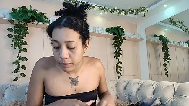 flavia cruz online show from May 31, 12:23 pm
