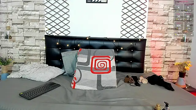 Snapshot of VioletaQueen_ chatting on January 13, 9:09 pm VioletaQueen online show from January 13, 9:09 pm