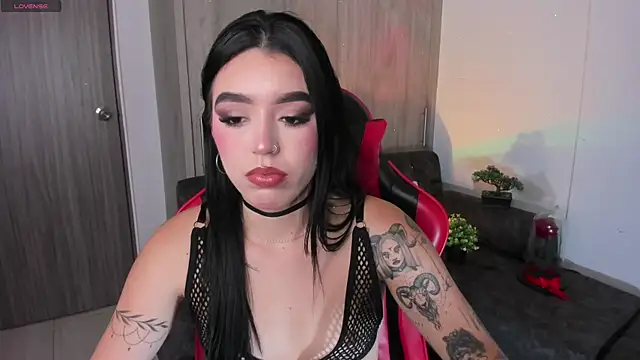 zoee jackson online show from February 8, 9:34 am