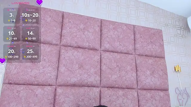 LilitRobins online show from February 11, 9:35 pm