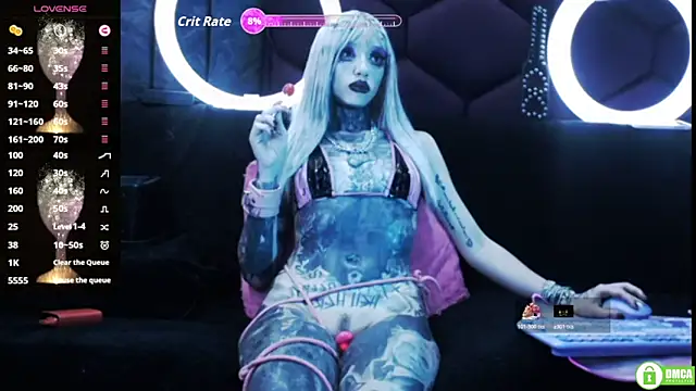 Snapshot of TyphoidMary chatting on October 17, 9:17 pm TyphoidMary online show from October 17, 9:17 pm