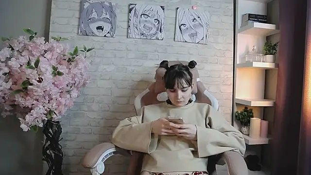 ManuTaya online show from December 28, 11:30 am