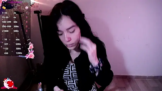 Snapshot of katty_8 chatting on November 14, 2:10 am katty 8 online show from November 14, 2:10 am