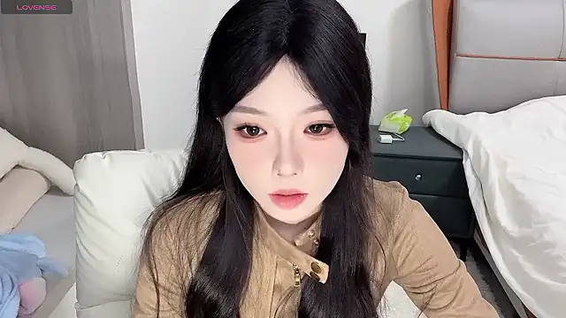 Q-ing online show from December 1, 10:32 pm