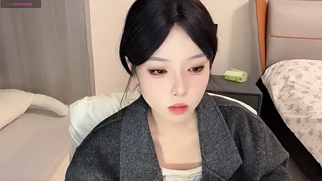 Q-ing online show from December 27, 7:14 pm