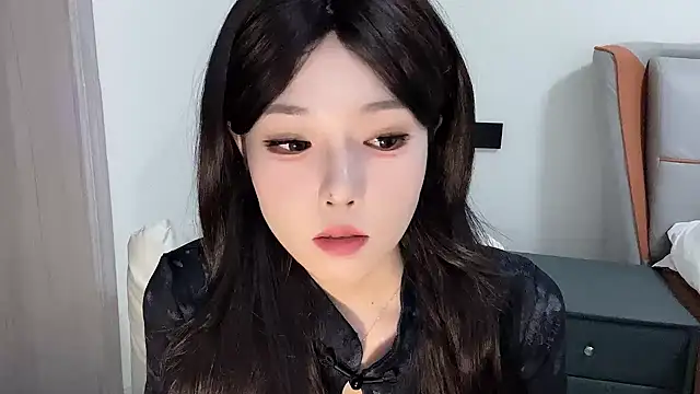 Q-ing online show from February 15, 4:56 pm