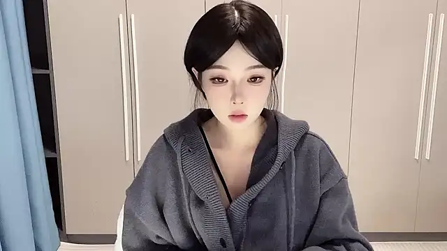 Q-ing online show from December 2, 12:21 pm