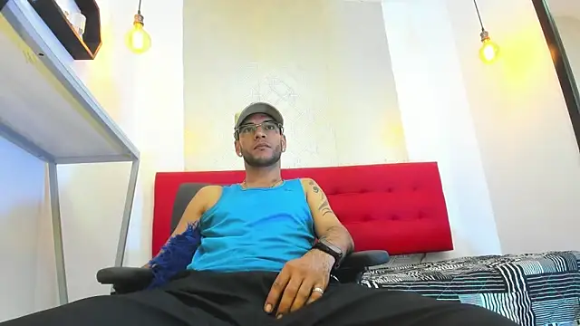 Andrey u92 online show from November 28, 7:38 pm