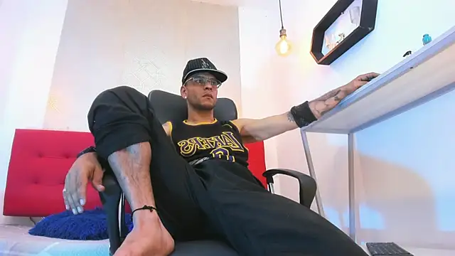 Andrey u92 online show from December 1, 7:30 pm