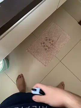 Snapshot of smithrosinha chatting on January 13, 3:04 pm smithrosinha online show from January 13, 3:04 pm