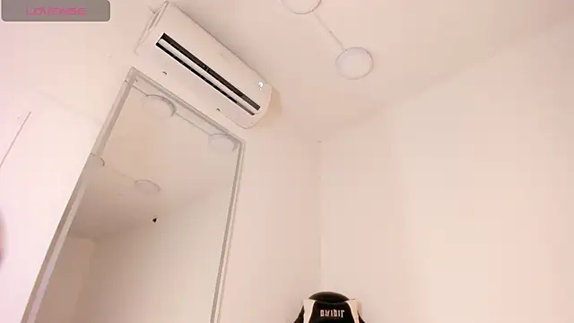 Snapshot of vera_candella chatting on November 8, 12:05 pm vera candella online show from November 8, 12:05 pm