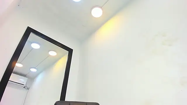 vera candella online show from April 14, 9:48 am