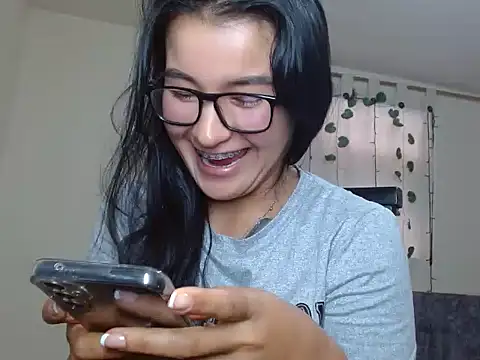 Snapshot of kazumi6 chatting on December 16, 4:56 pm kazumi6 online show from December 16, 4:56 pm