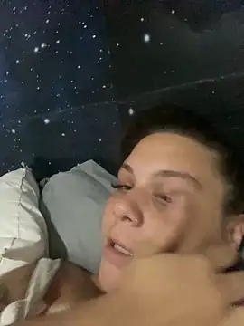 Snapshot of dan_pires chatting on January 2, 5:39 pm dan pires online show from January 2, 5:39 pm