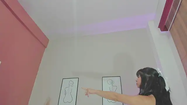 SabrinaWarrenn online show from October 3, 12:18 am