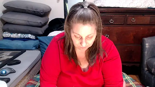 ladyscarlotta online show from February 1, 5:49 am