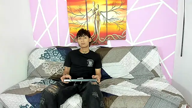 Snapshot of Fresahot2005 chatting on January 25, 7:07 pm Fresahot2005 online show from January 25, 7:07 pm