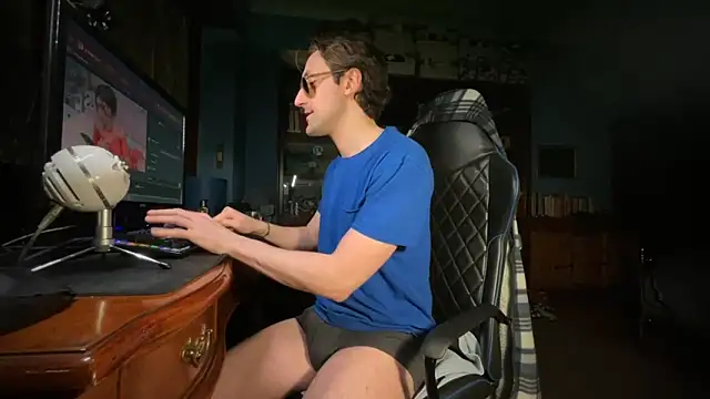 Snapshot of Stefisexy91 chatting on January 6, 9:54 pm Stefisexy91 online show from January 6, 9:54 pm